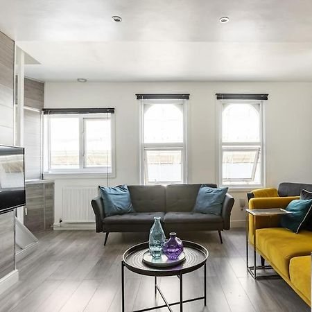 One Bedroom Duplex Apartment Located In Cowley. 牛津 外观 照片