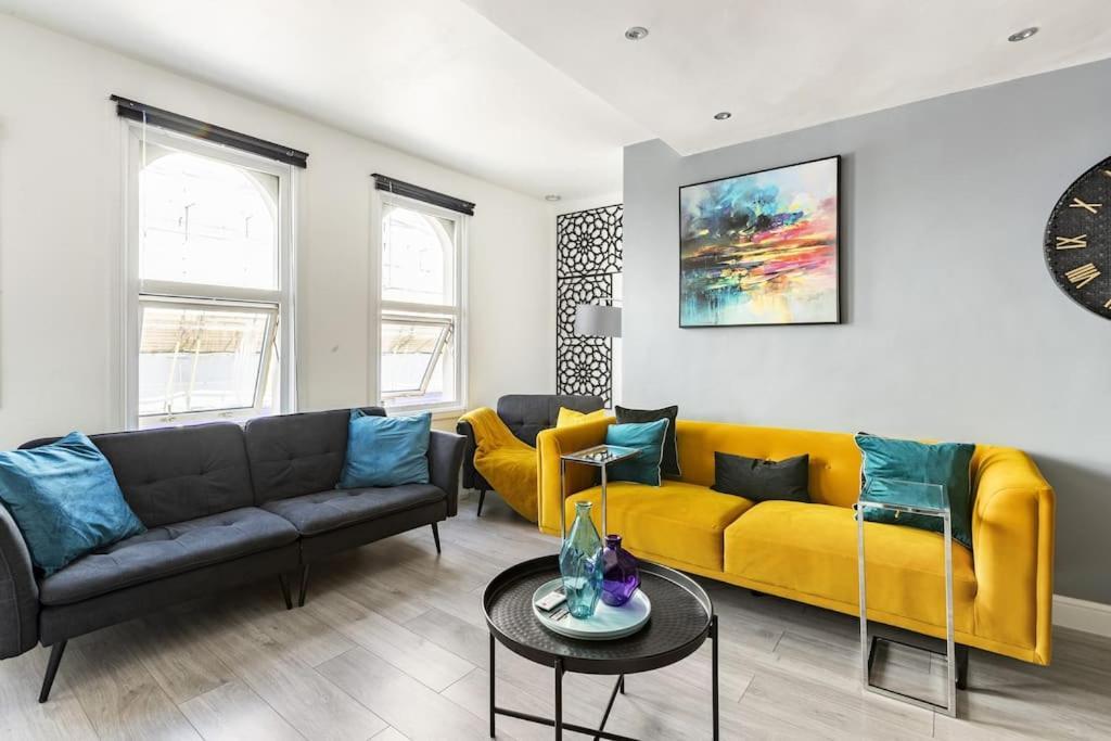 One Bedroom Duplex Apartment Located In Cowley. 牛津 外观 照片
